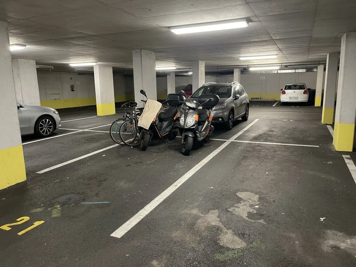 Underground parking space Doktor-Glatz-Strasse 30 (near Billa)