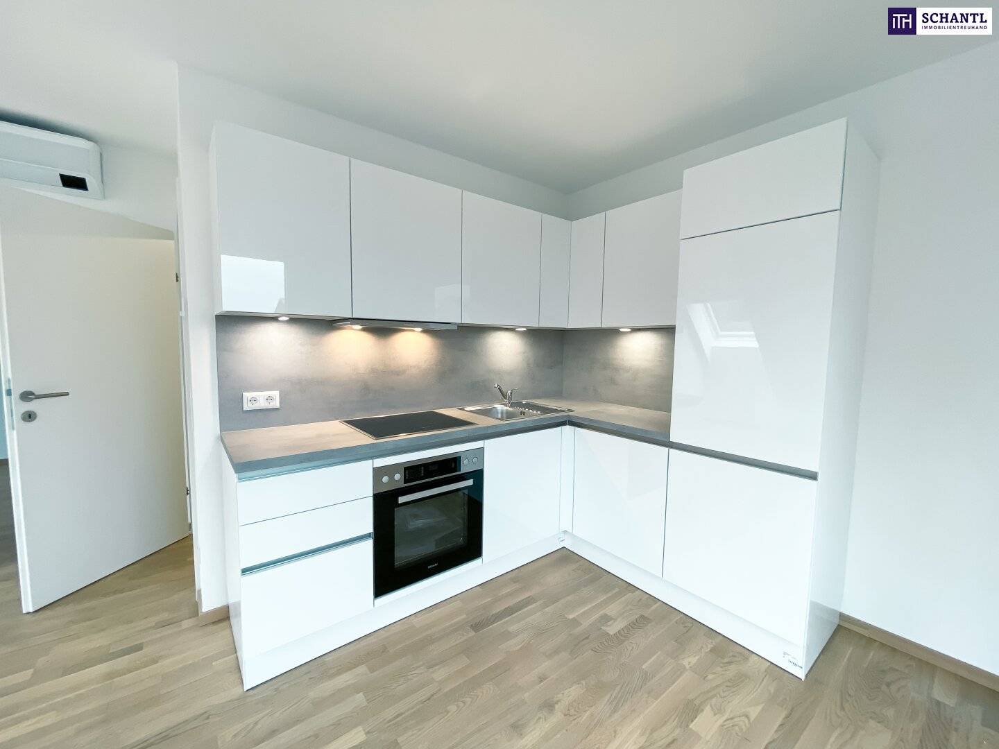 1-room apartment with air conditioning and large terrace | quiet location | Badeteich Hirschstetten within walking distance