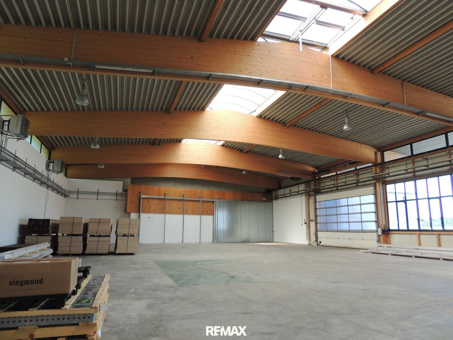 Warehouse / Production hall of approx. 1,117 m² in Schardenberg for rent