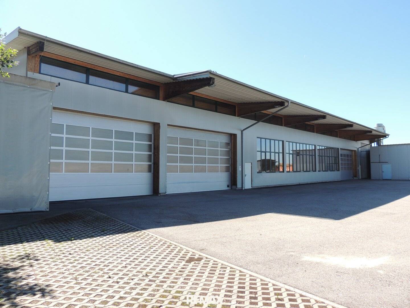 Warehouse / Production hall of approx. 1,117 m² in Schardenberg for rent
