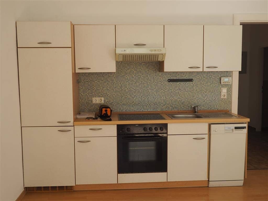 SINGELEWOHNUNG IM ZENTRUM VON WR. NEUSTADT