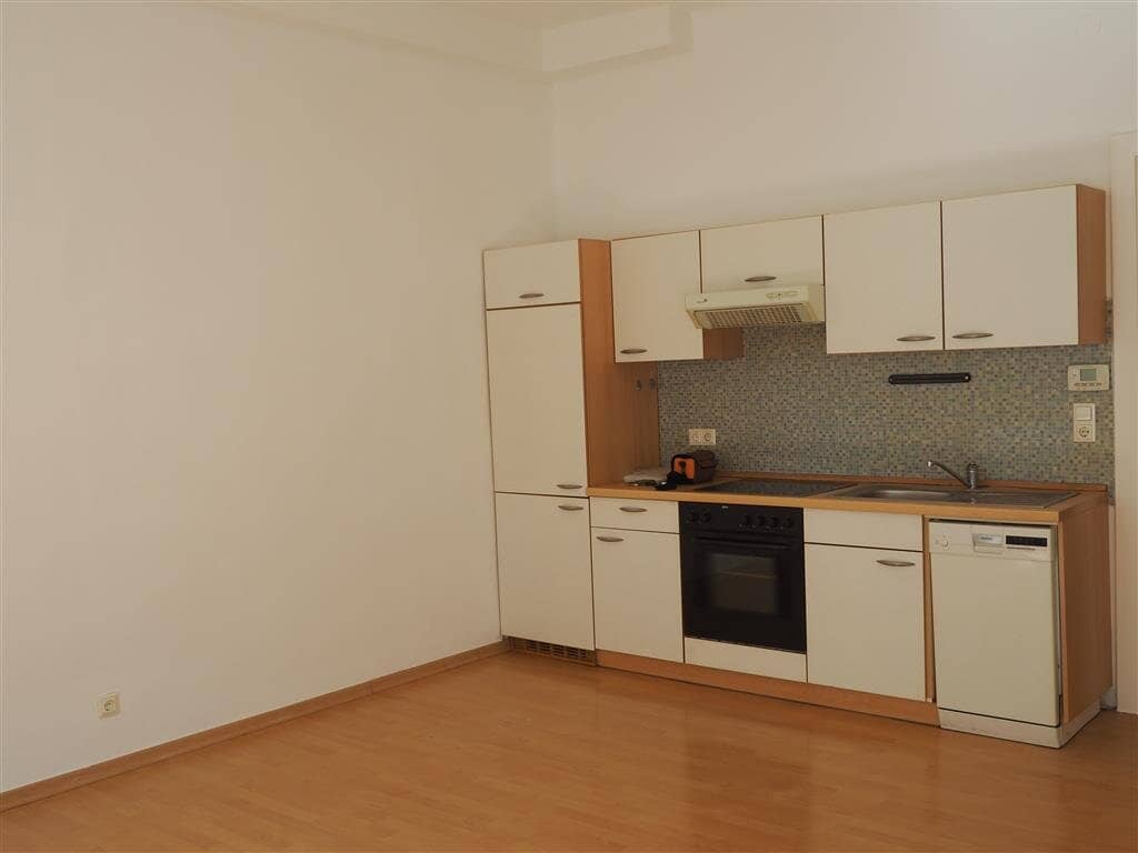 SINGELEWOHNUNG IM ZENTRUM VON WR. NEUSTADT