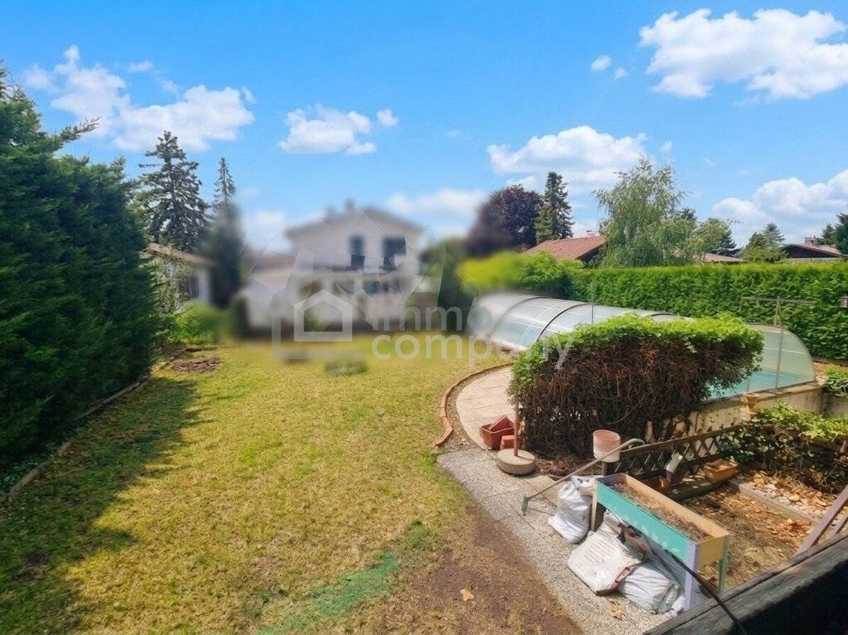 Charmantes Einfamilienhaus mit 8m Pool, 25m² Terrasse und viel Platz