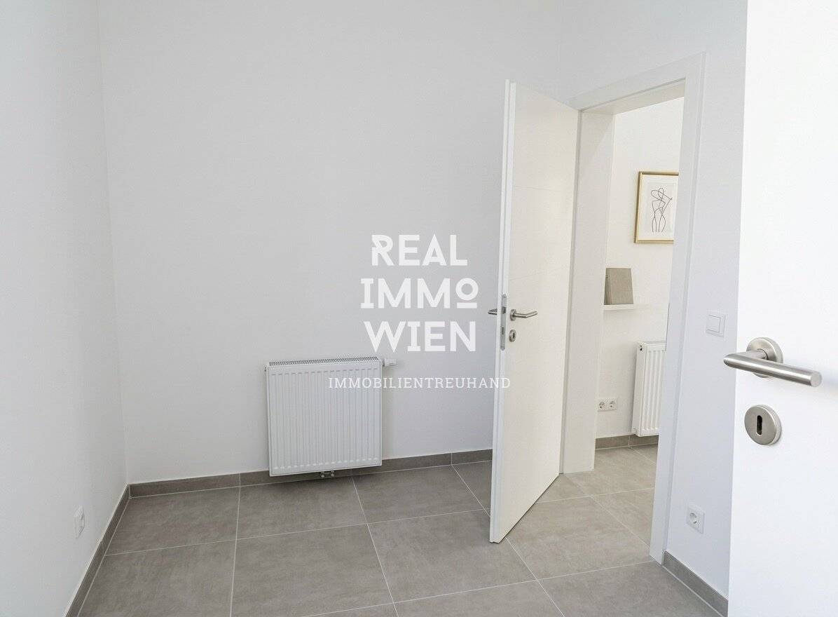 Visually renovated 2-room apartment in Meidling