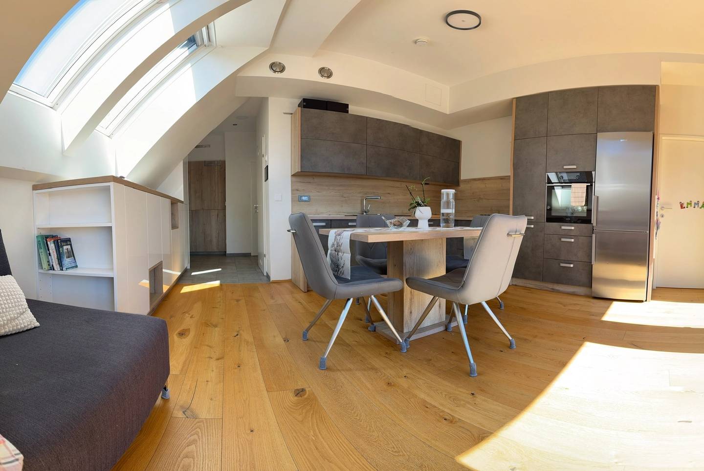 Vernetzte Wohnung mit Privatgarten und Südbalkon