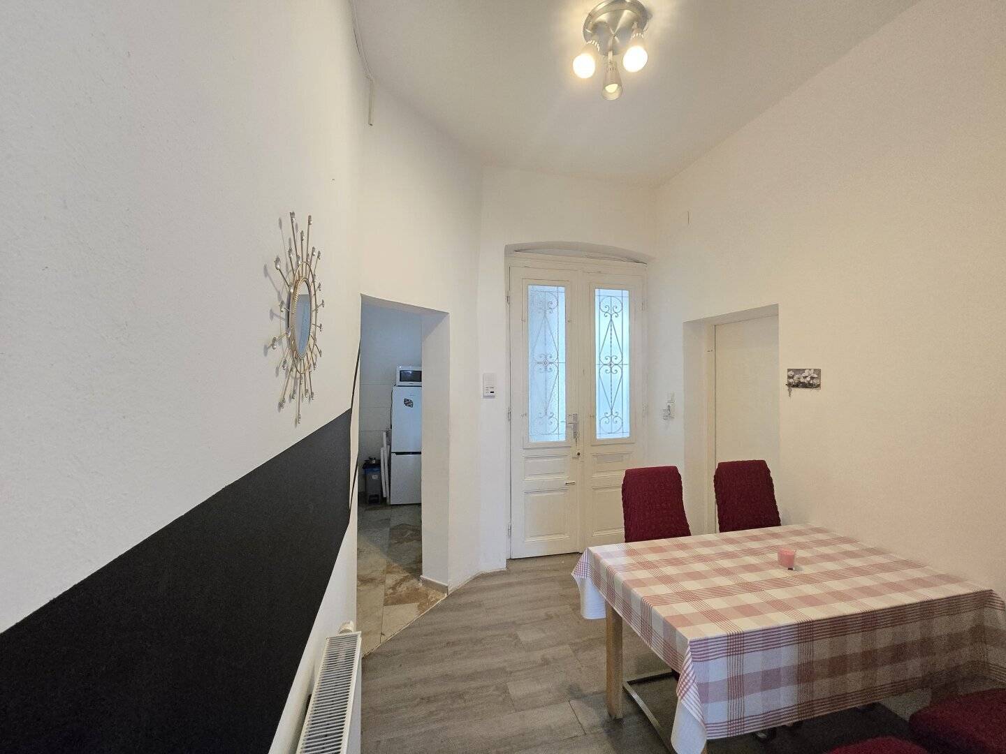 Property package – commercial premises, cellar areas &amp; apartment