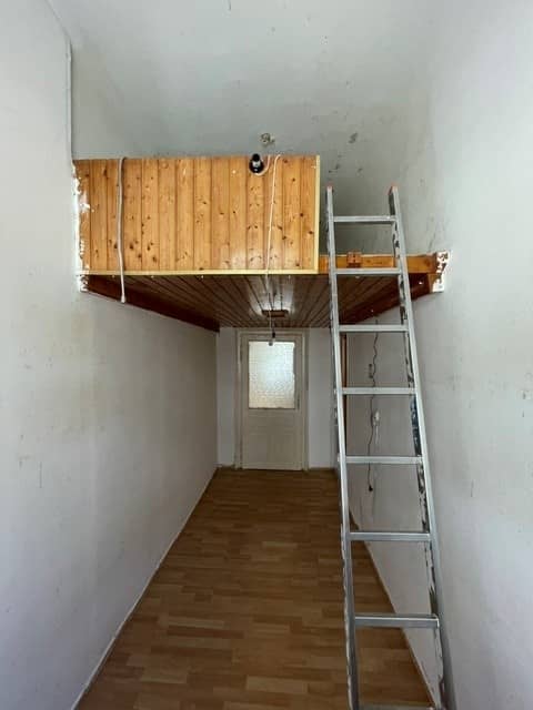 Apartment in a restored period building near park