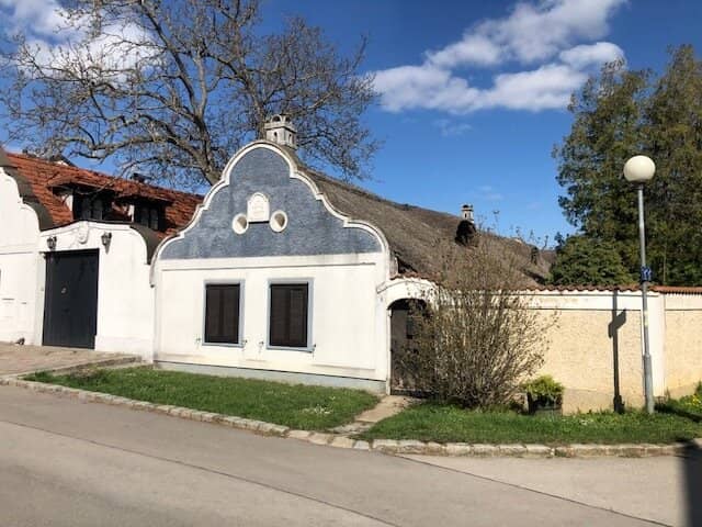 !!! RARITÄT:  Traditionelles strohgedecktes Haus mit Garten am Zicksee !!!