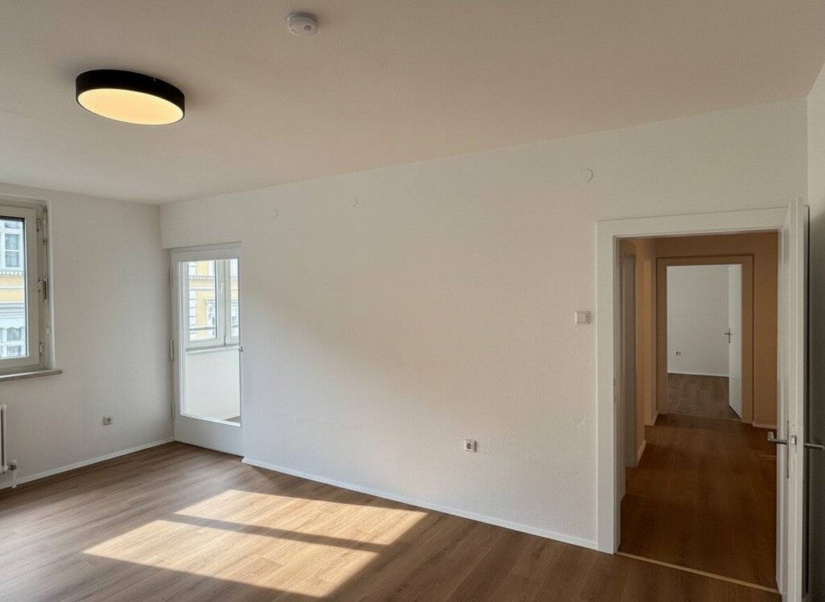 Renovated apartment in university location with great floor plan
