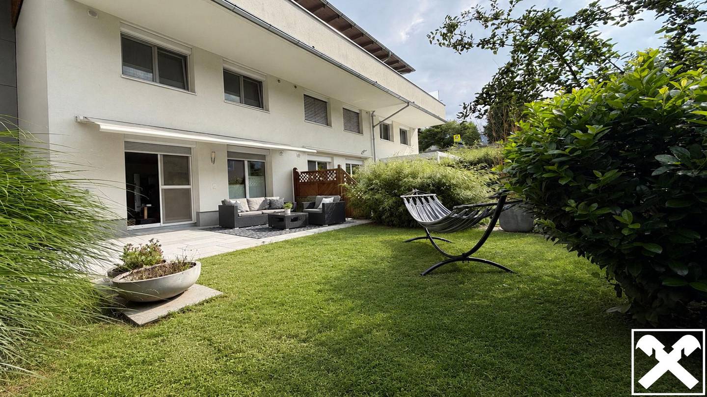 Familienwohnung mit eigenem Garten und Tiefgarage