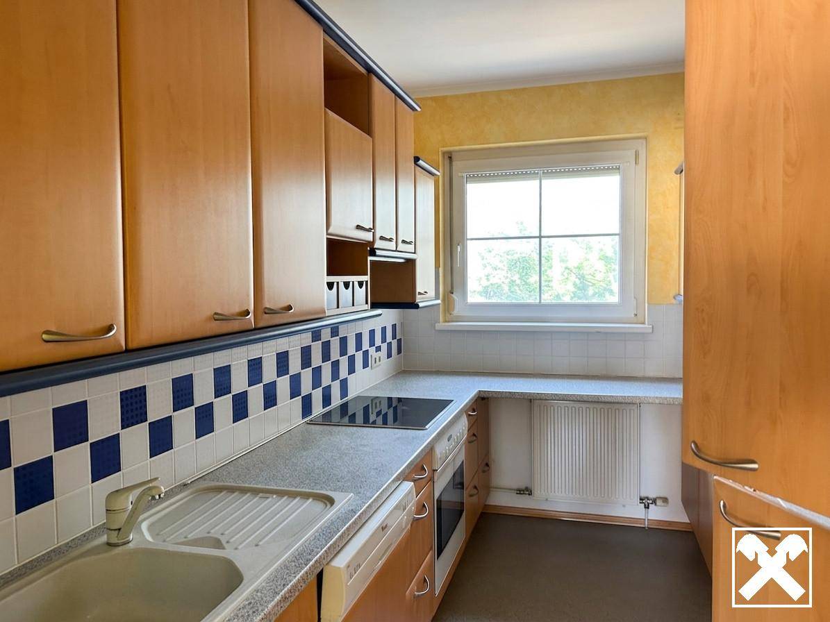 Helle Wohnung mit großzügiger Loggia und Tiefgarage