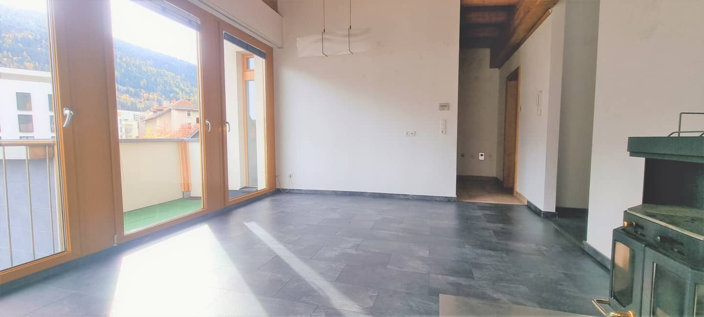 Zentral gelegene Dachgeschosswohnung mit Südbalkon