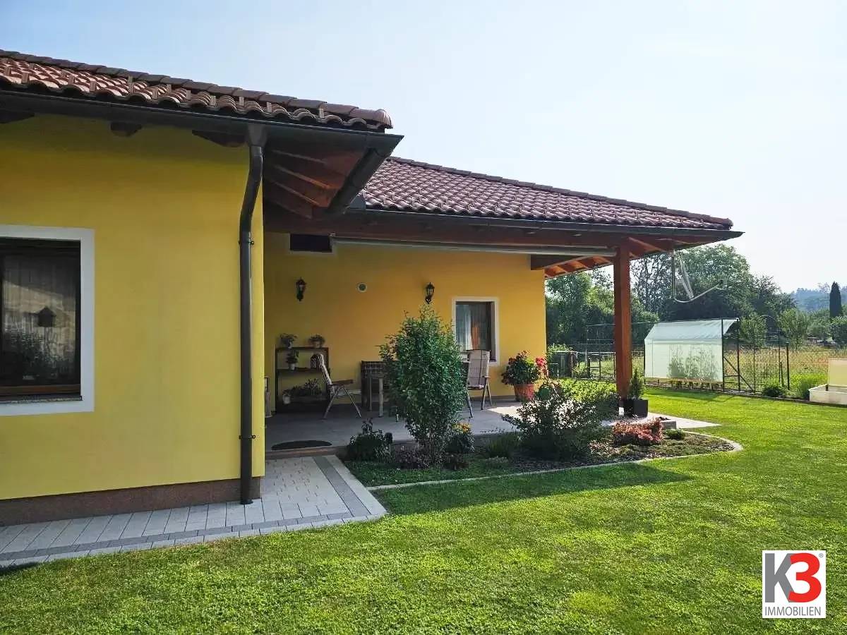 K3 - TRAUMHAFTER BUNGALOW in exklusiver Bauweise in ruhiger Dorfrandlage, barrierefrei, sucht anspruchsvollen neuen Besitzer.