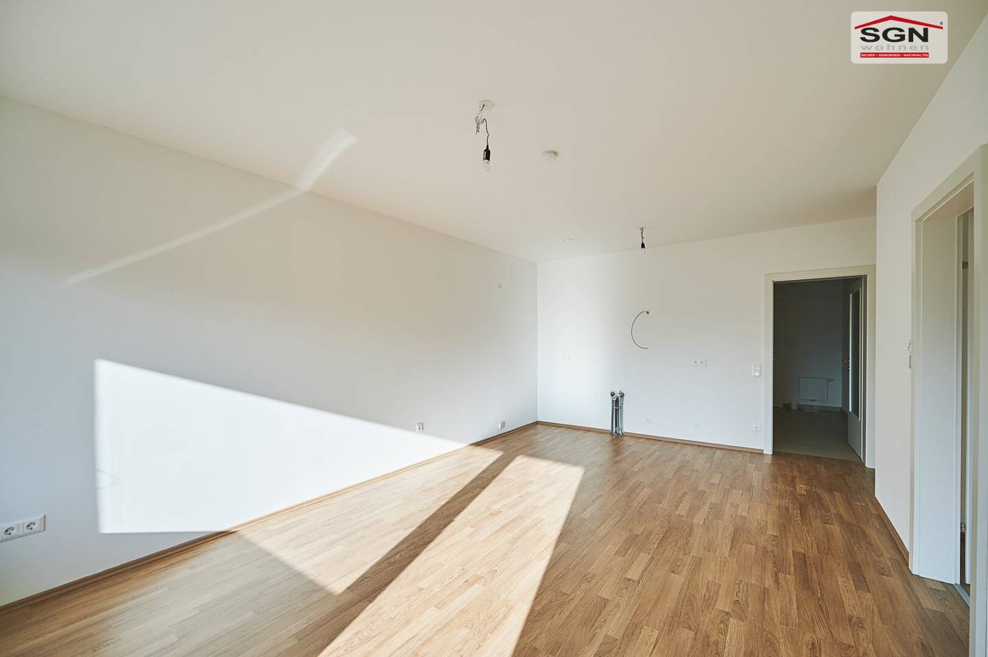 Geförderte 2 Zimmer- GARTENwohnung mit Tiefgaragenplatz