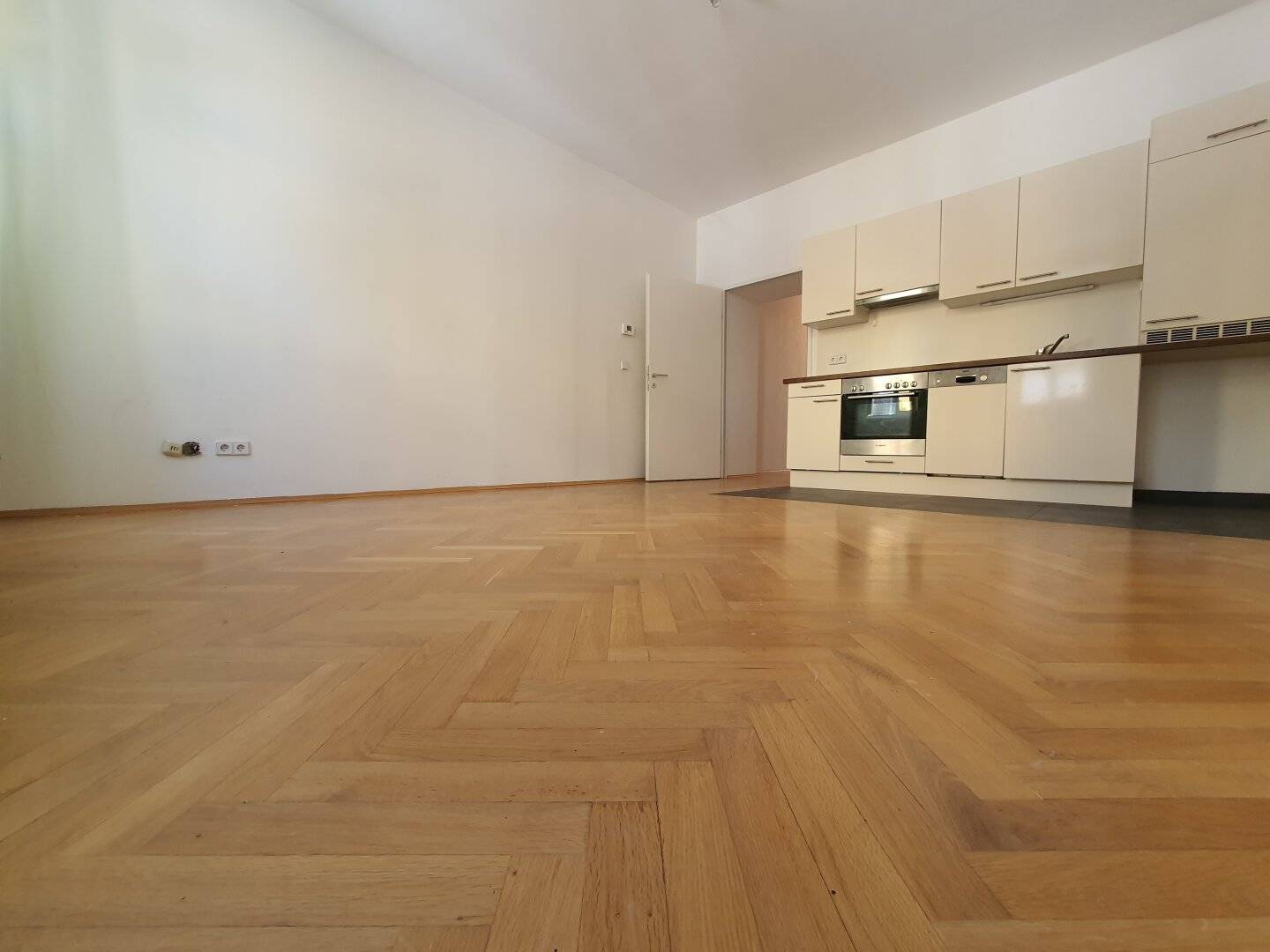 Well-maintained 2-room apartment in good and quiet location