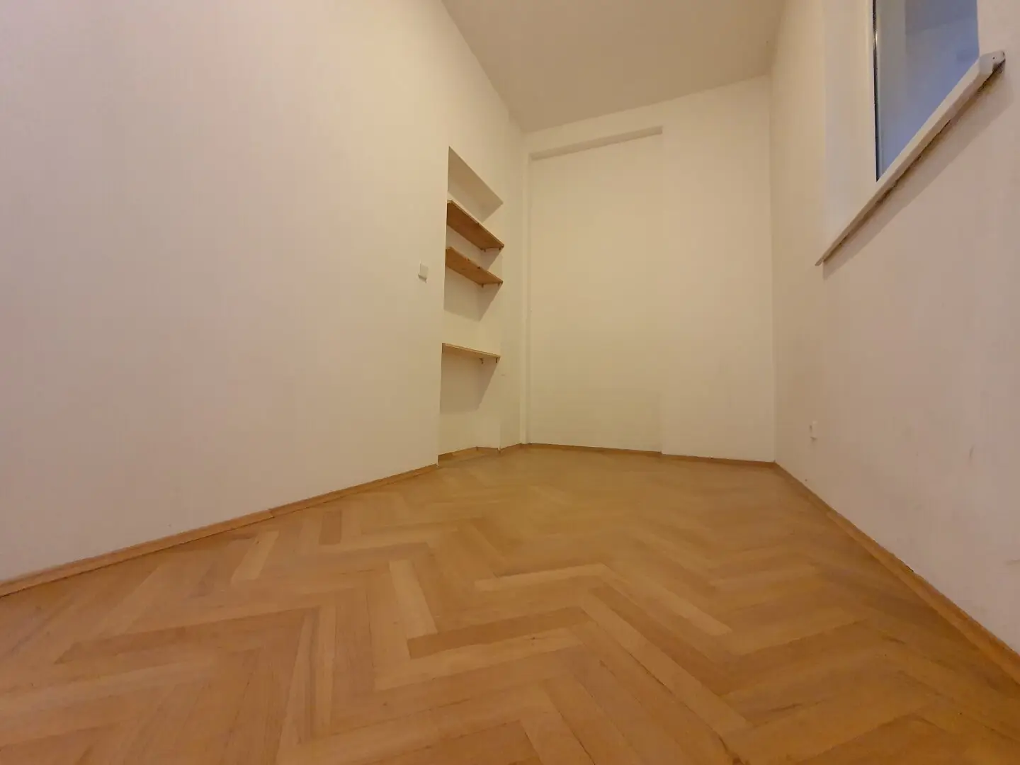 Well-maintained 2-room apartment in good and quiet location