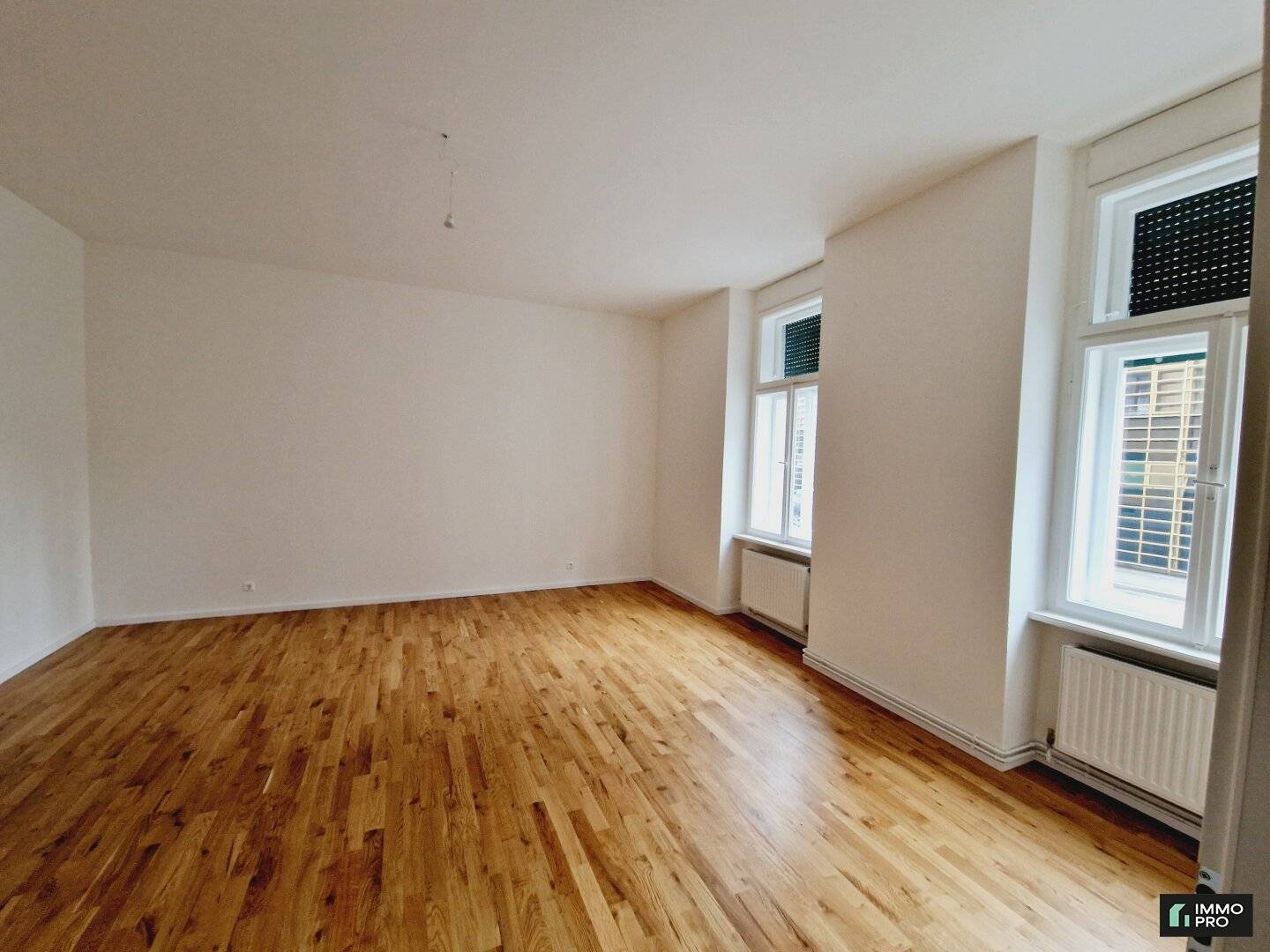 Nice office available immediately for rent in immediate proximity to Bezirksgericht Graz West