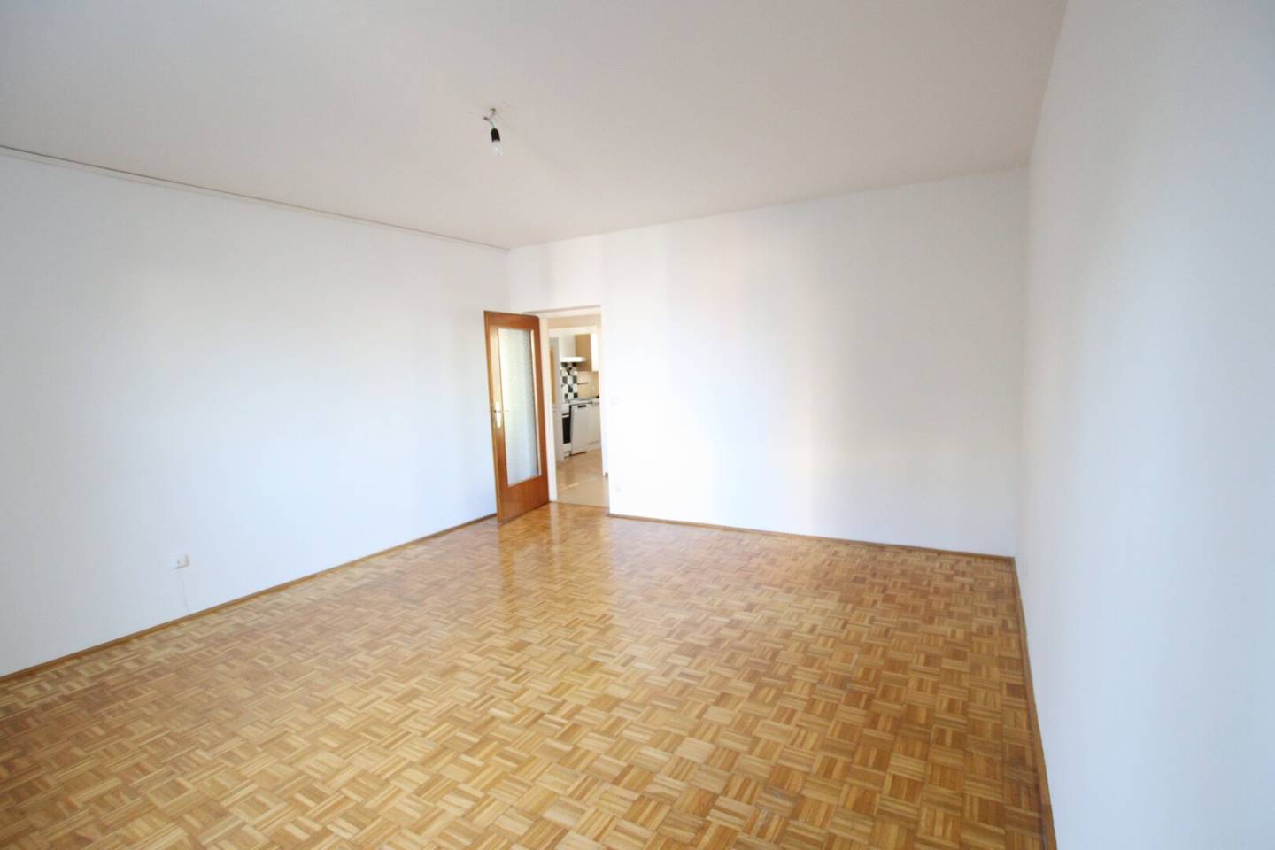 2-room apartment with balcony in Durchlaßstraße