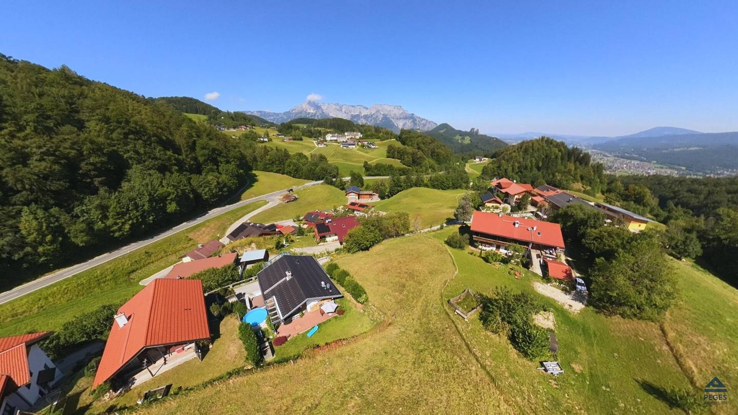 Sonniges Baugrundstück am Dürrnberg mit herrlichem Panorama
