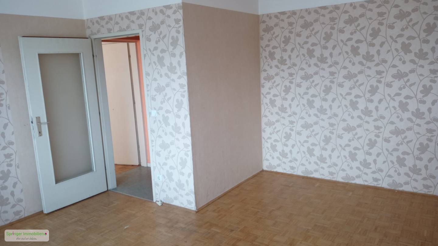 Grab it now Tailored 2-room apartment with balcony and view