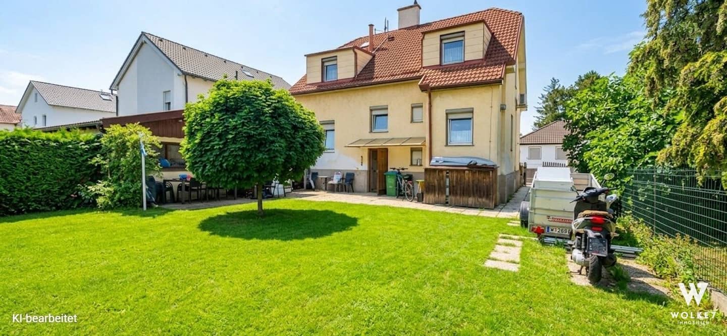 Charming single-family house with great potential in a quiet location near the SCS