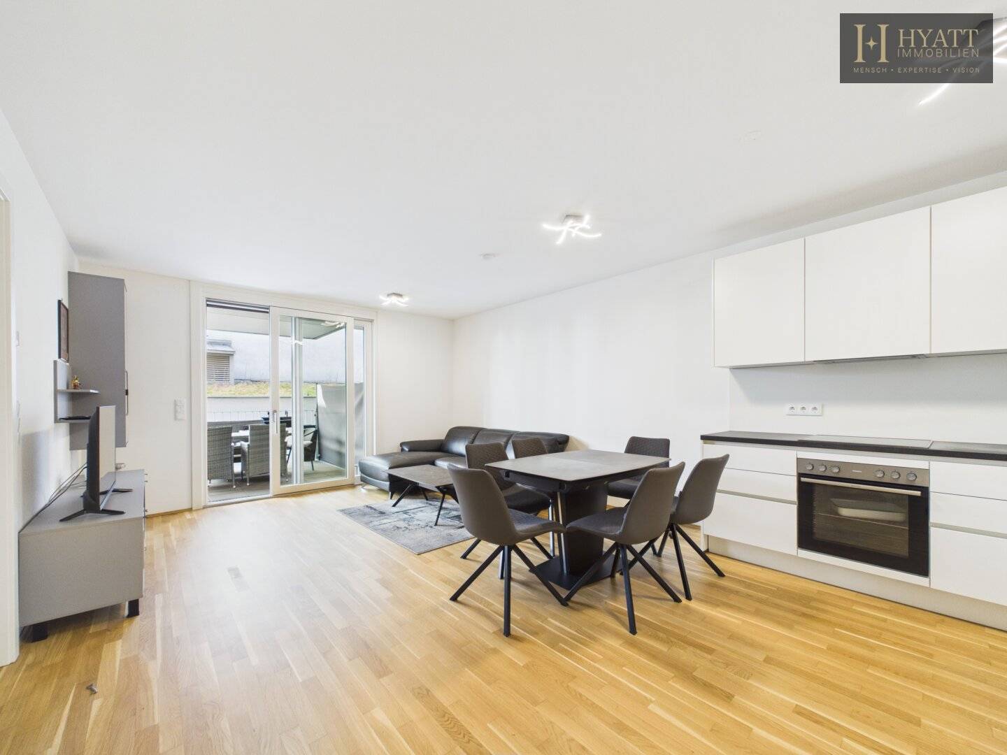 Like-new 2-room apartment with balcony in 1150 Vienna, 67m², Rent 1.500 €