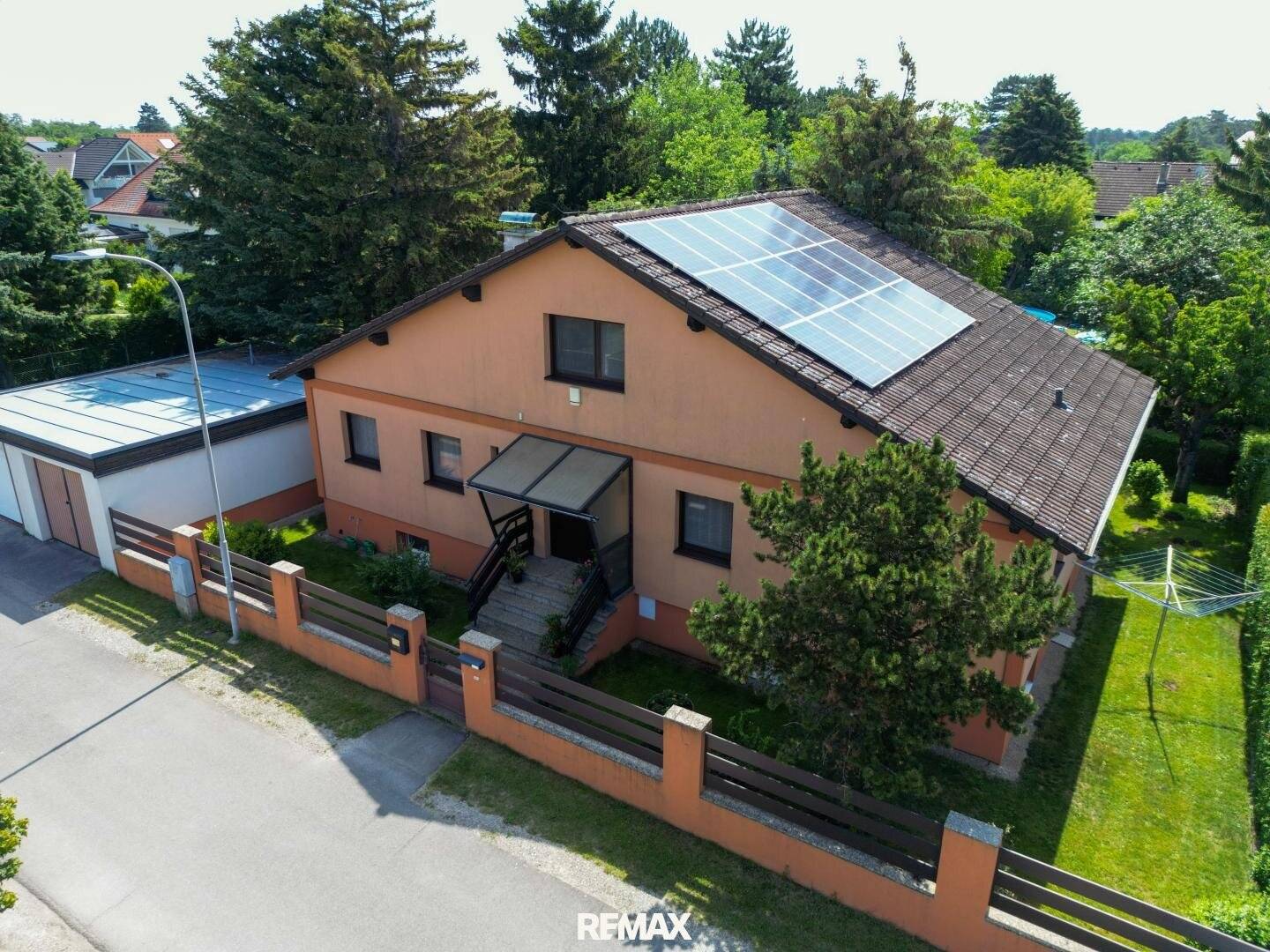 Einfamilienhaus PLUS separates  Grundstück – Gepflegt, hochwertig ausgestattet &amp; bezugsfertig