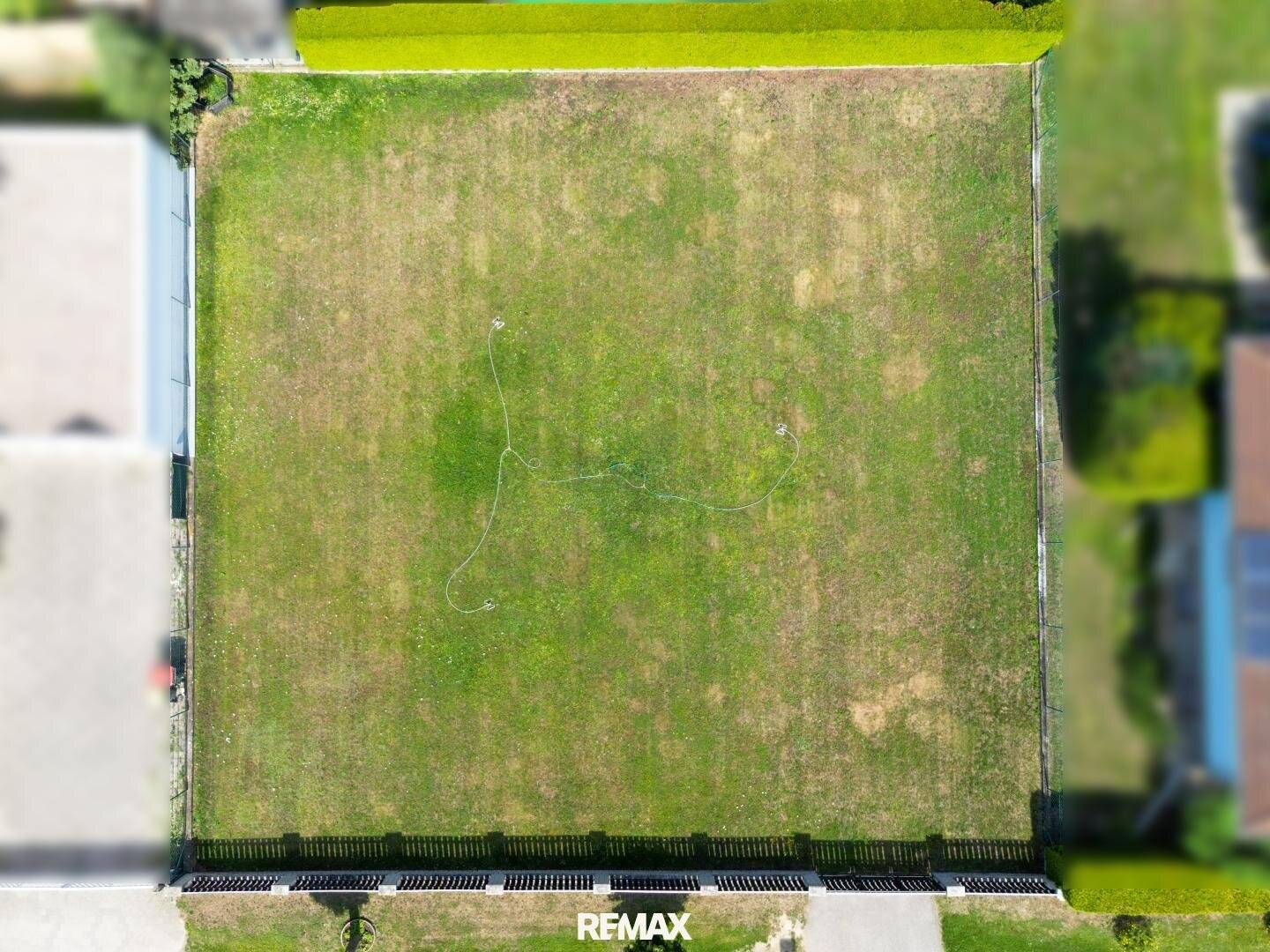 Grundstück mit Potenzial – Attraktive Investitionsmöglichkeit in ruhiger Wohnlage