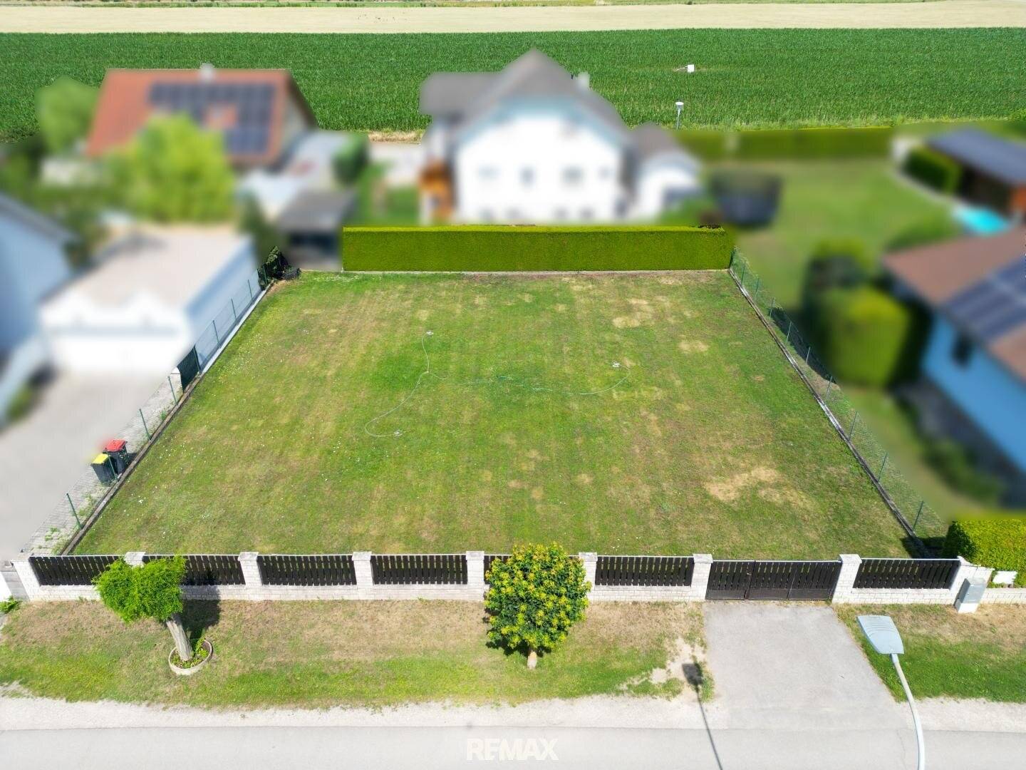 Grundstück mit Potenzial – Attraktive Investitionsmöglichkeit in ruhiger Wohnlage