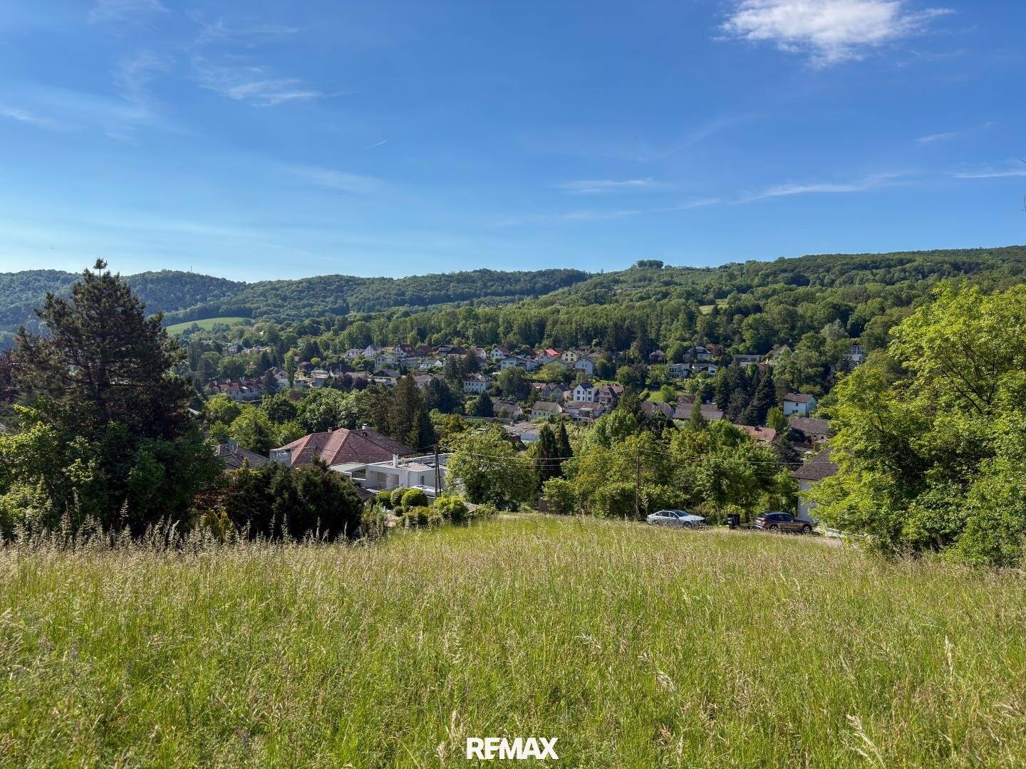 Dream plot with distant view in exclusive location No. 1