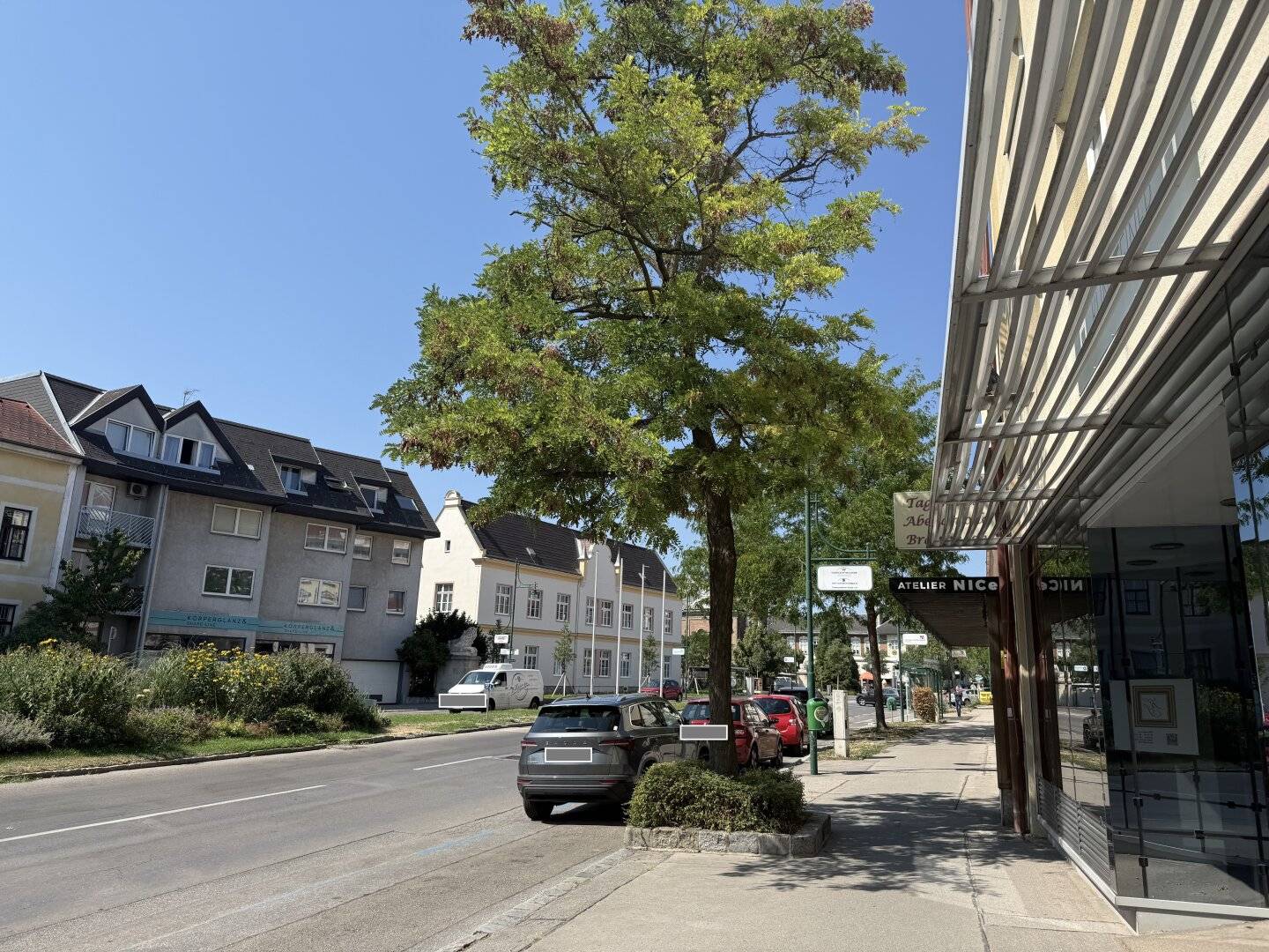 Your new home - multi-family house in need of renovation with diverse usage possibilities