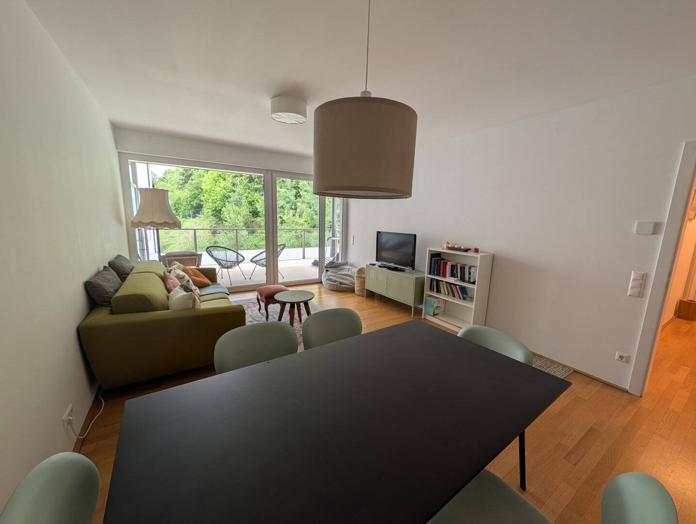 Modern 3-room apartment in Krumpendorf in a quiet location (furnishing optional, short-term rental possible)