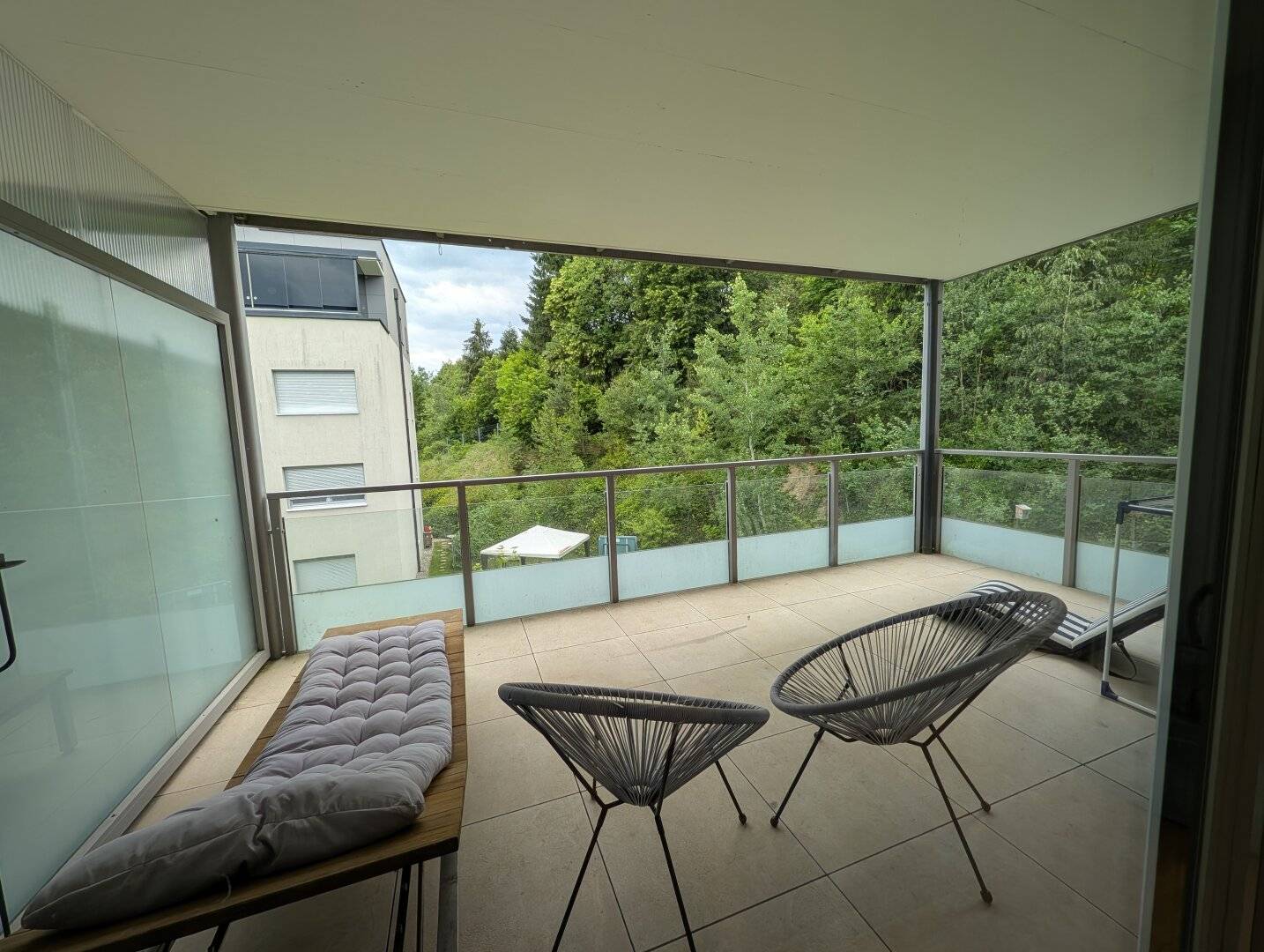 Modern 3-room apartment in Krumpendorf in a quiet location (furnishing optional, short-term rental possible)