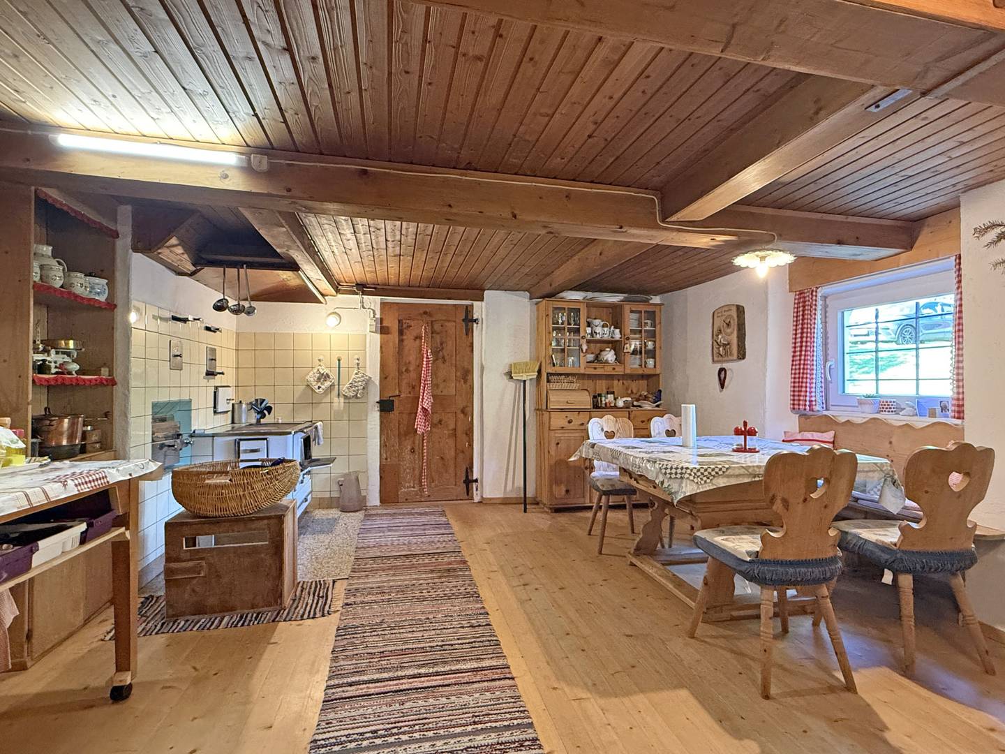 Sonnige Berglage mit eigener Quelle Bauernhaus Wohnung