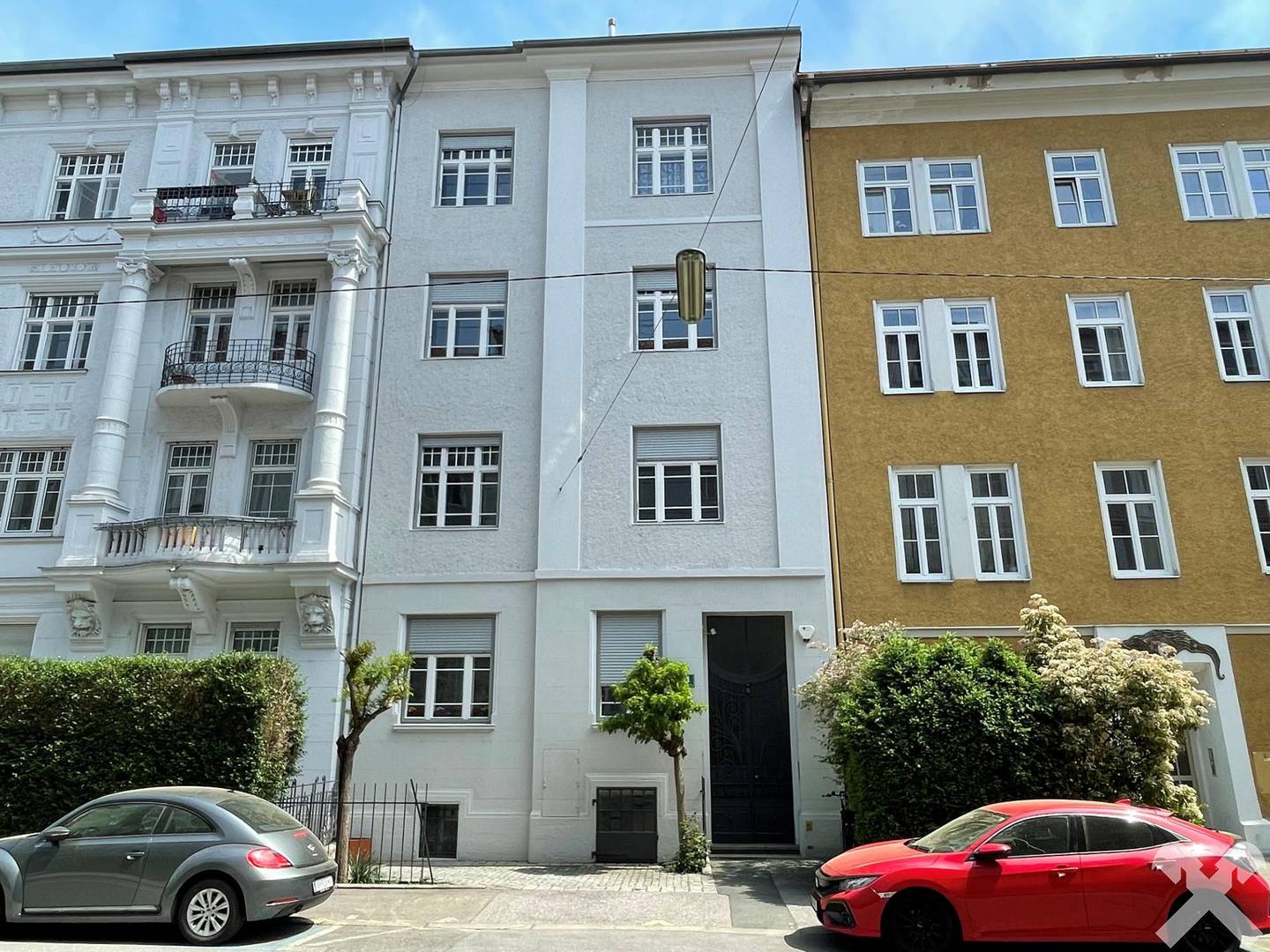 Dachgeschosswohnung mit ruhiger Dachterrasse und grünem Weitblick