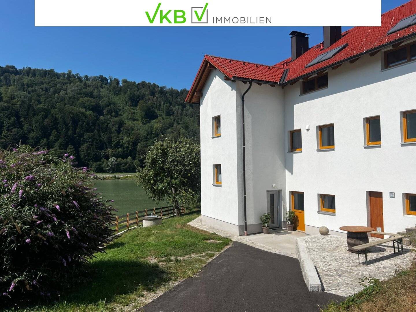 Living with Danube View – Stunning 80m² Apartment with Balcony in Niederranna
