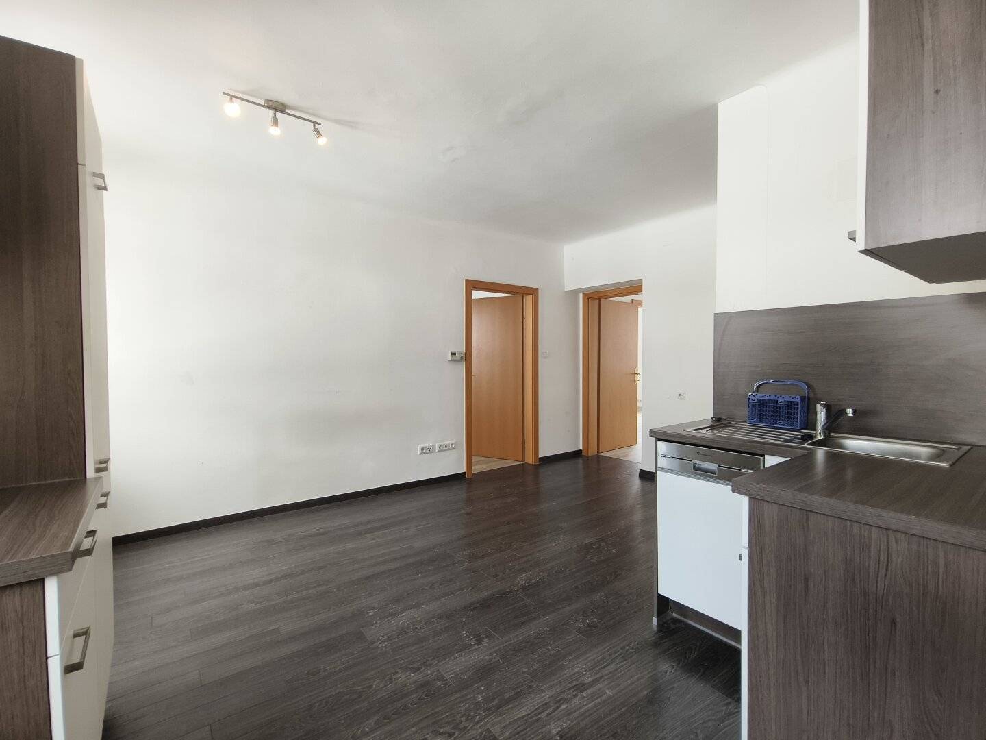 Gemütliche Wohnung im Zentrum mit Blick auf die Skipisten