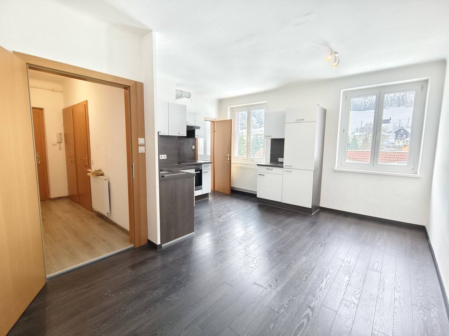 Gemütliche Wohnung im Zentrum mit Blick auf die Skipisten