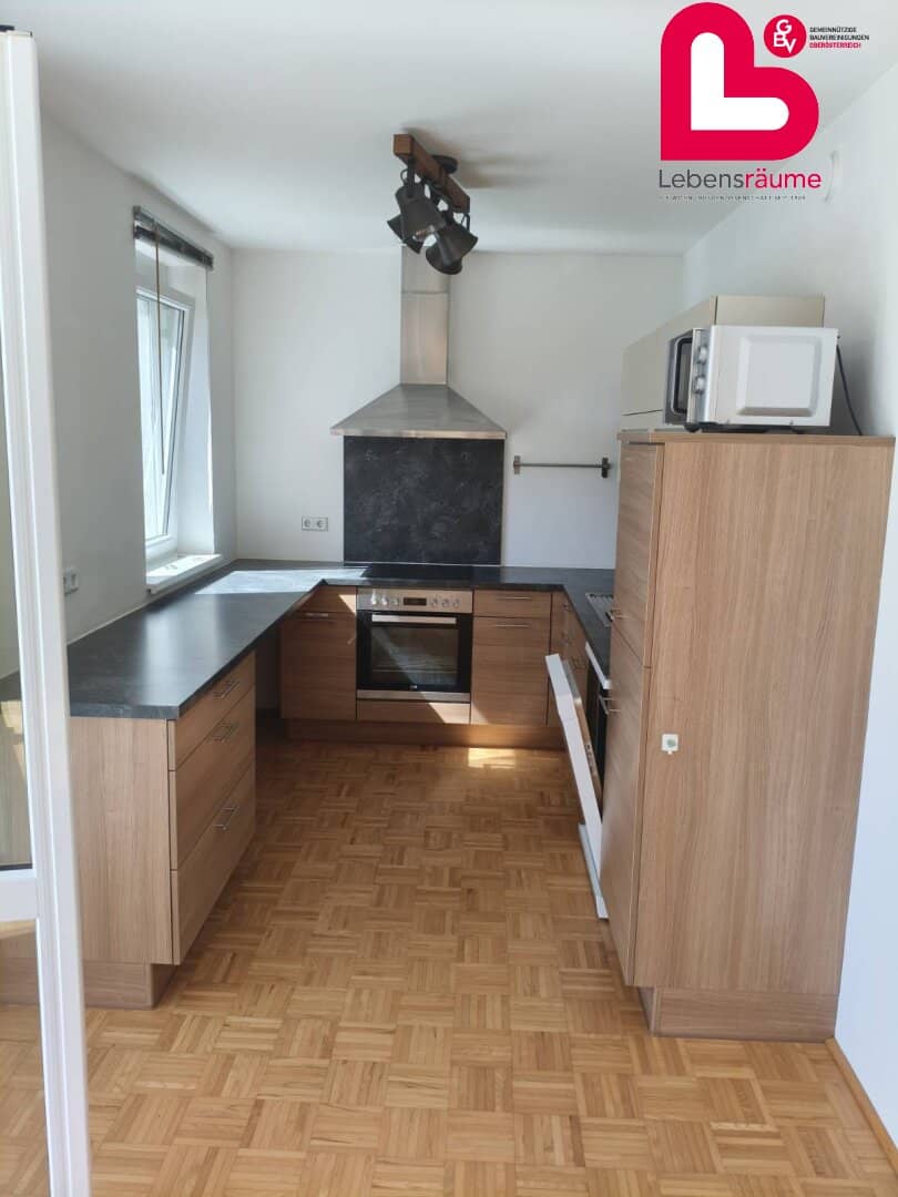 Great 3-room apartment in St. Marien with loggia and underground parking storage space