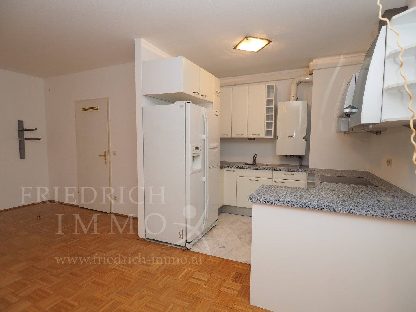 Beautiful 3-room new build apartment - garage parking space optionally available
