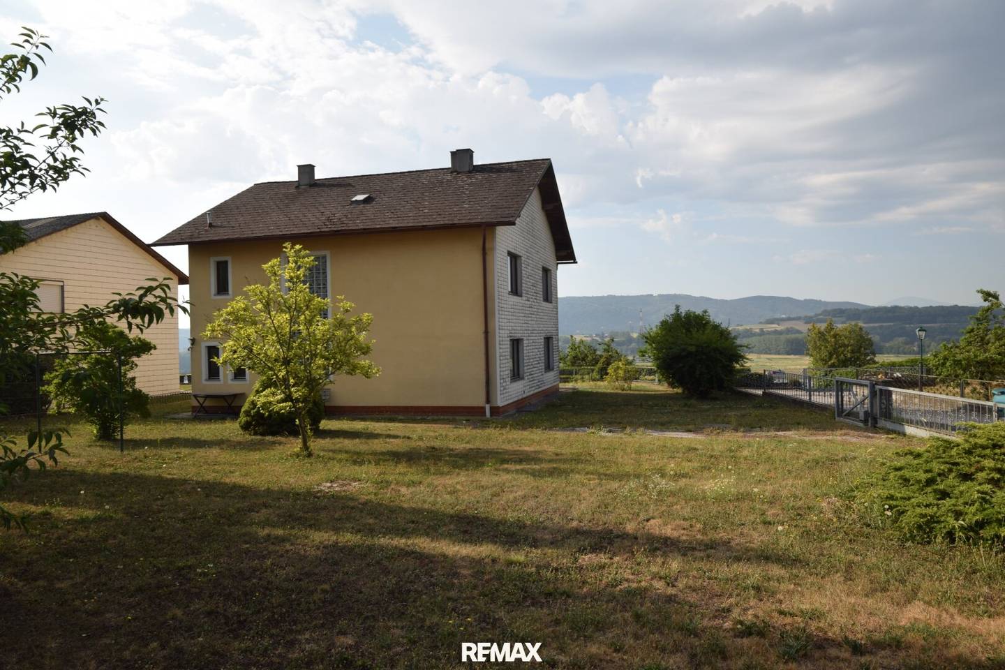 Wohnhaus mit Weitblick in Lehen bei Leiben