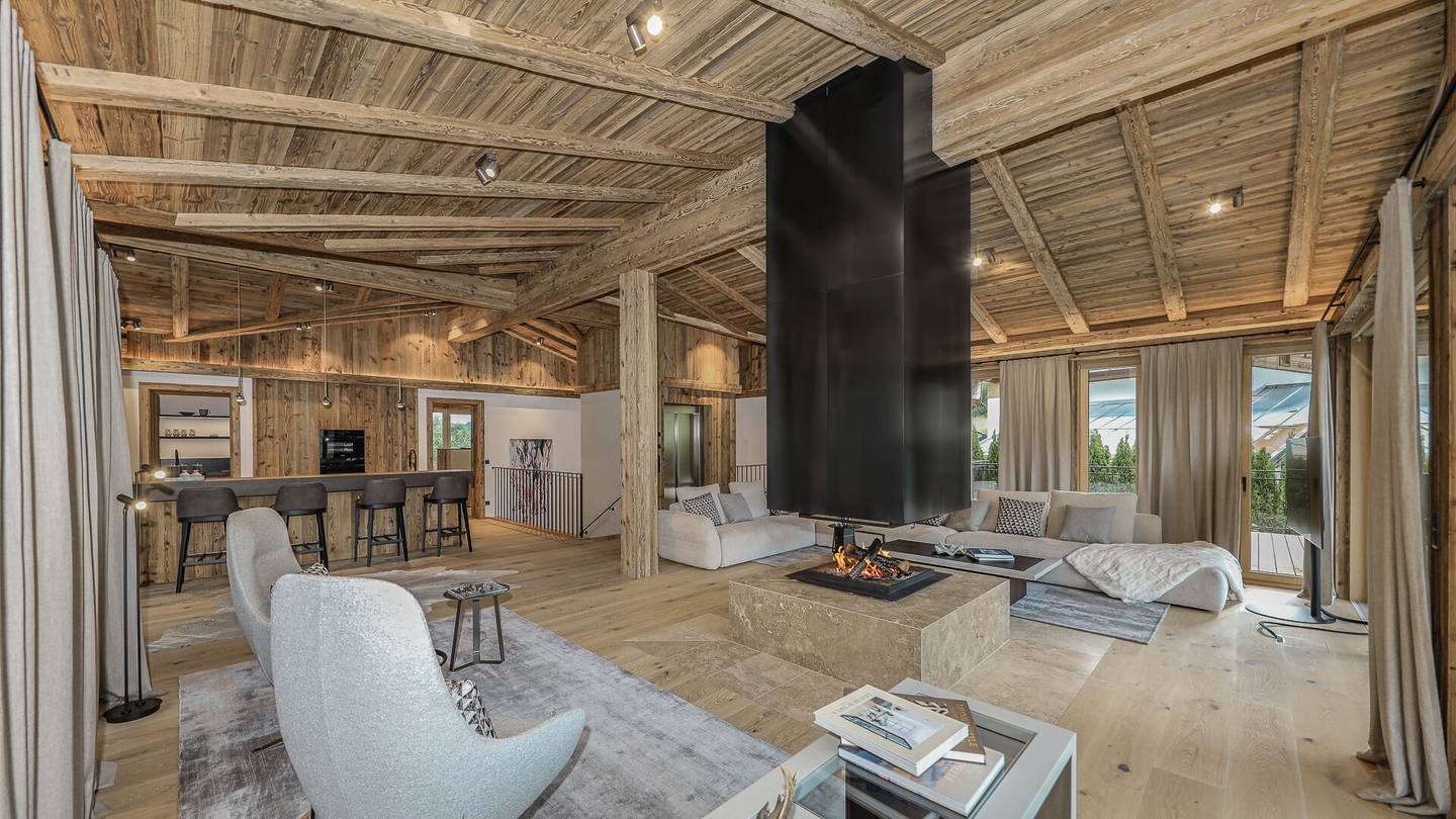 Alpines Landhaus mit Pool und Panoramablick Ferienwohnung