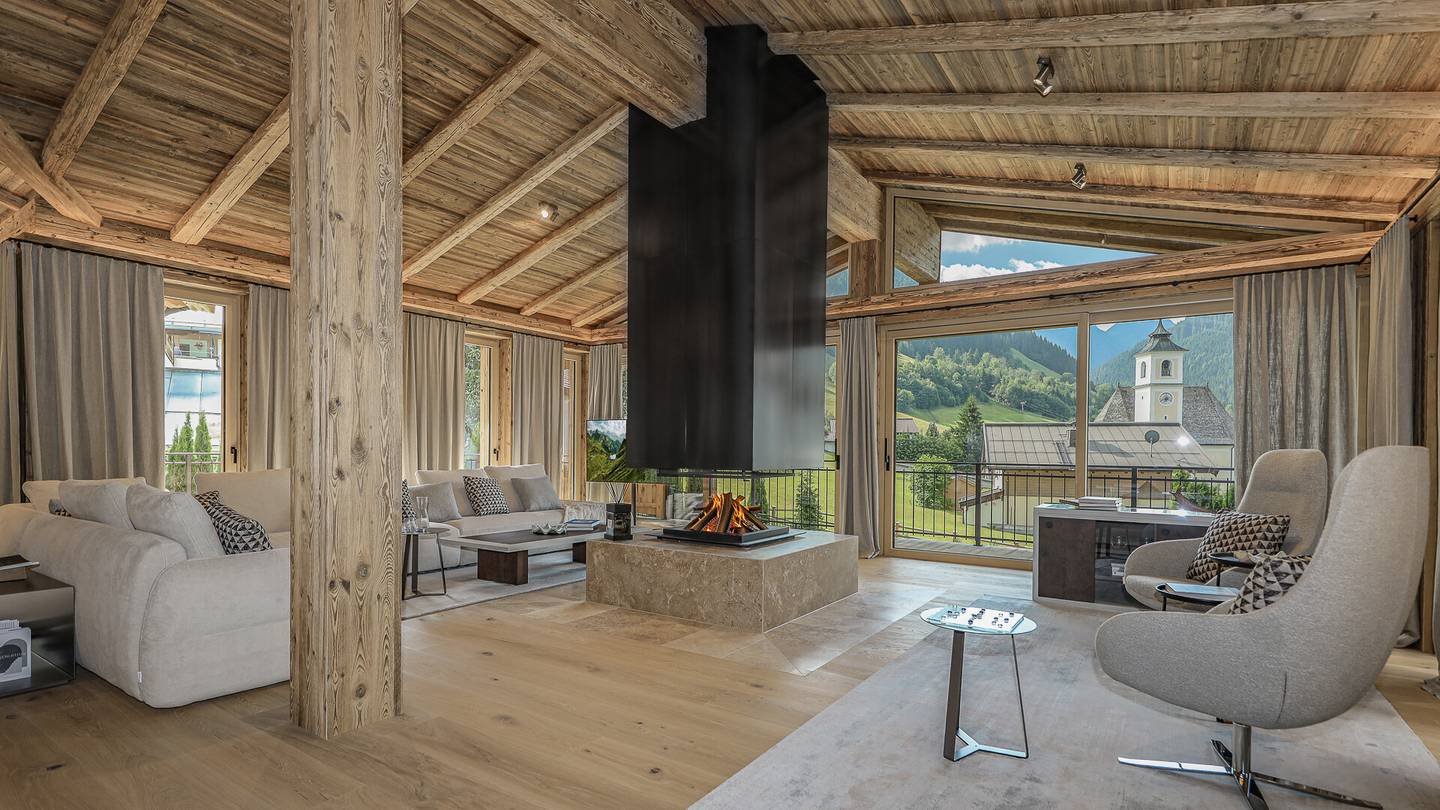 Alpines Landhaus mit Pool und Panoramablick Ferienwohnung