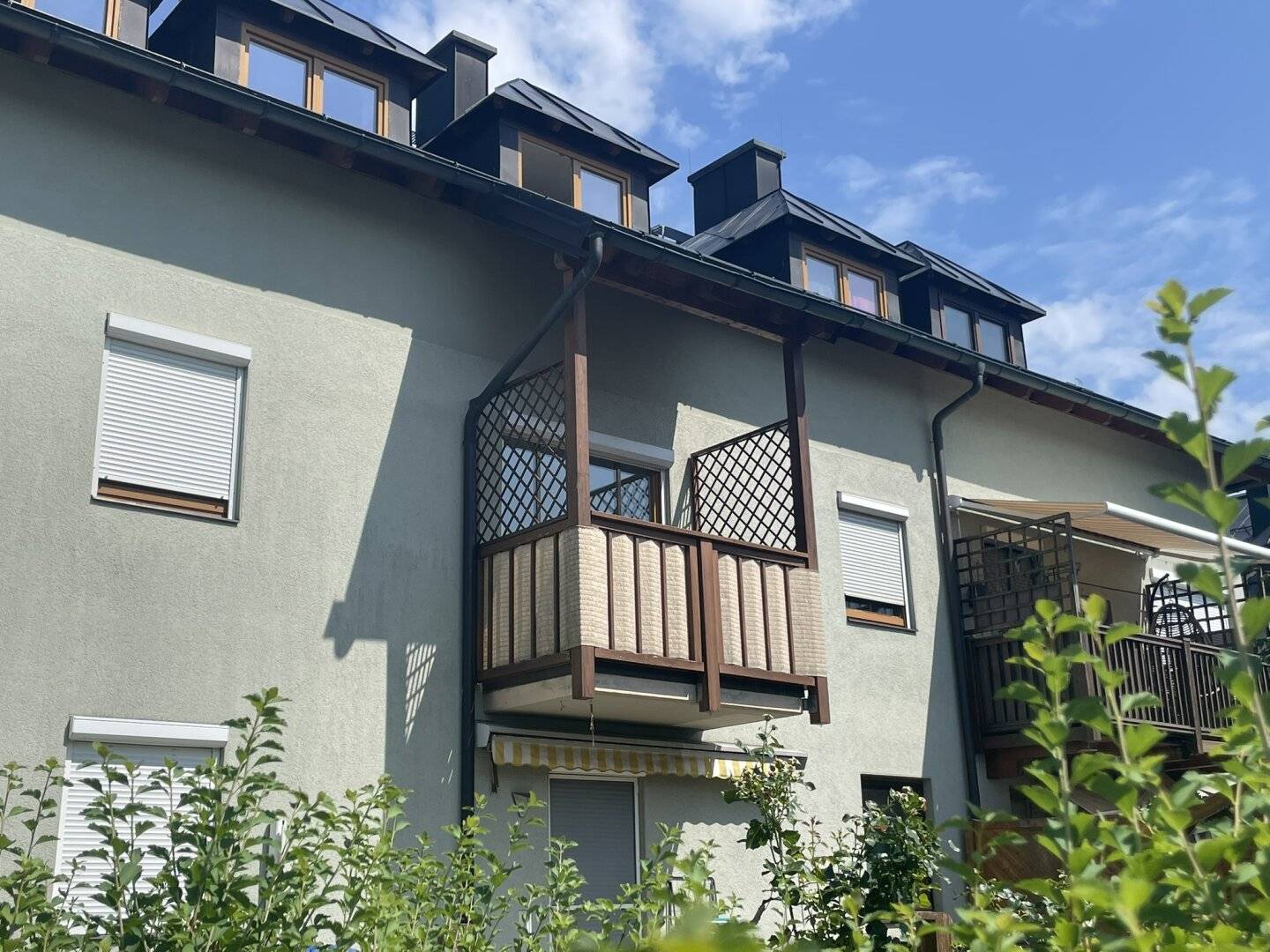 Charming 2-room apartment with balcony and parking space