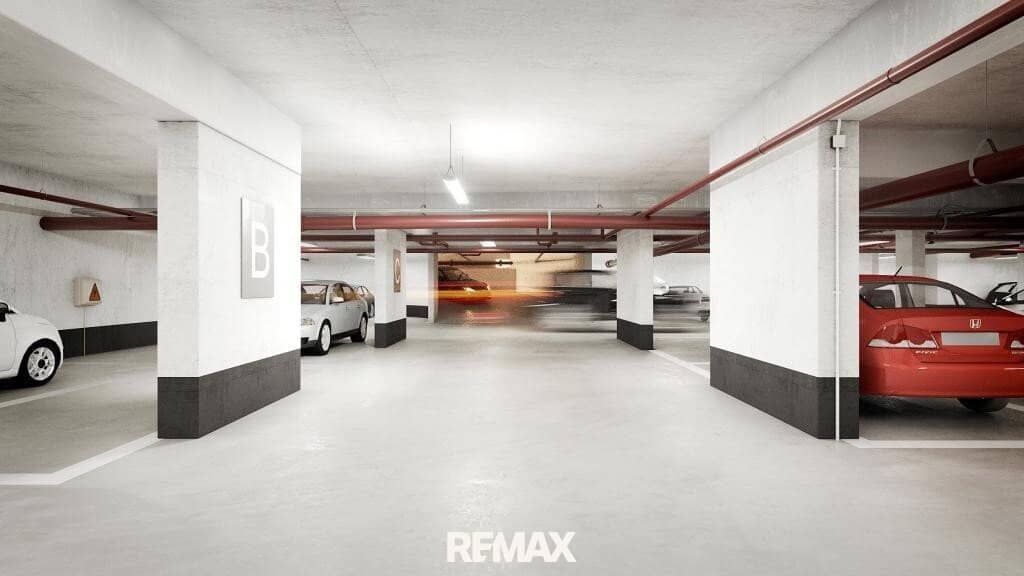 Neuwertige Familien Wohnung inkl. Tiefgaragenparkplatz