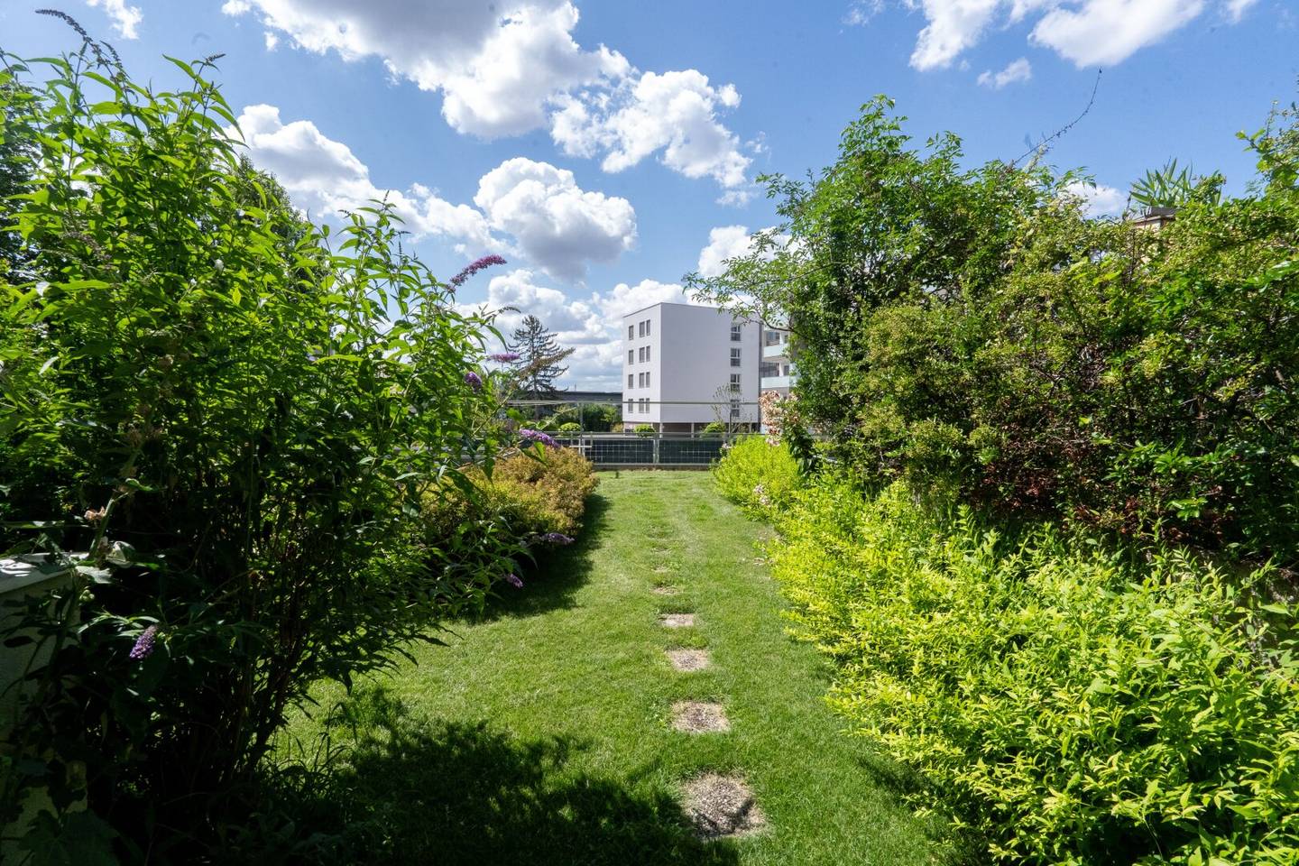 Stilvolle 3-Zimmer Wohnung mit Terrasse und Tiefgaragenparkplatz in 4030 Linz zu kaufen
