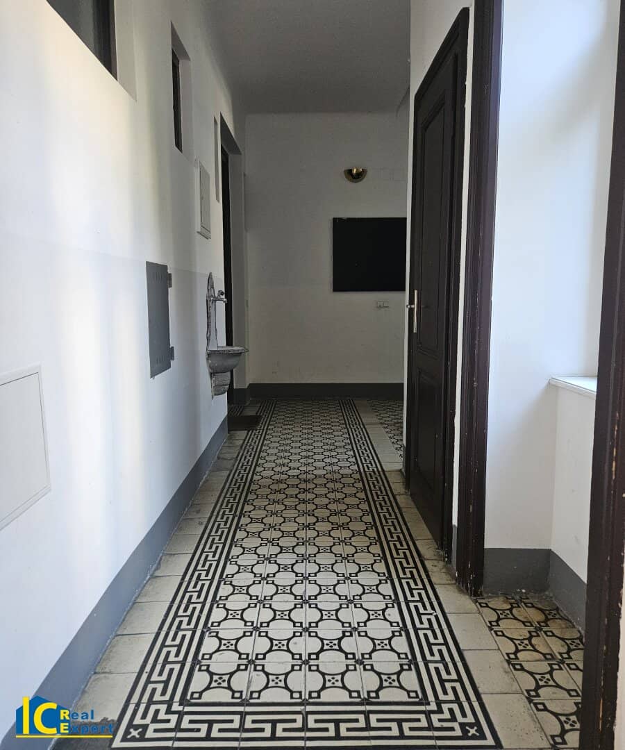 Attractive rental building in 1130 Vienna, 372 m² living area, well maintained