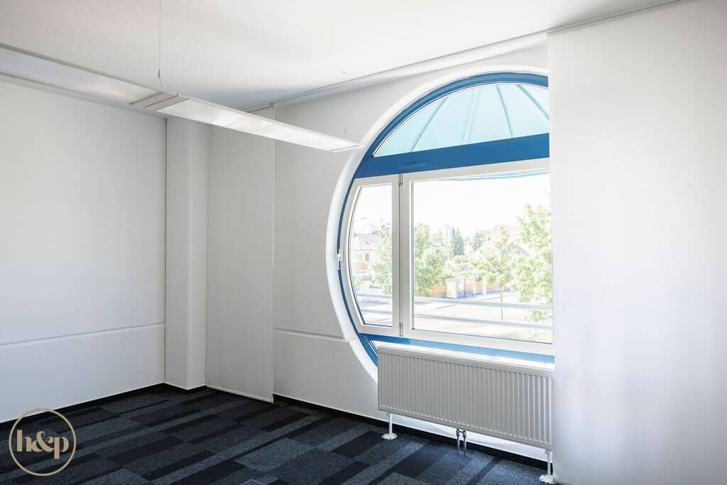 Provisionsfrei: Teilmöbliertes Büro nebst Megaplex St. Pölten