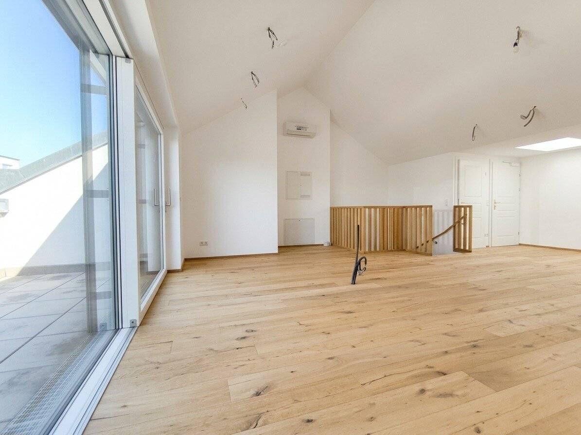Der Schuberthof - Ein Wohnerlebnis auf 2 Etagen - 3-Zimmer Dachgeschosswohnung mit Terrasse in bester Korneuburger Wohnlage - Klimaanlage
