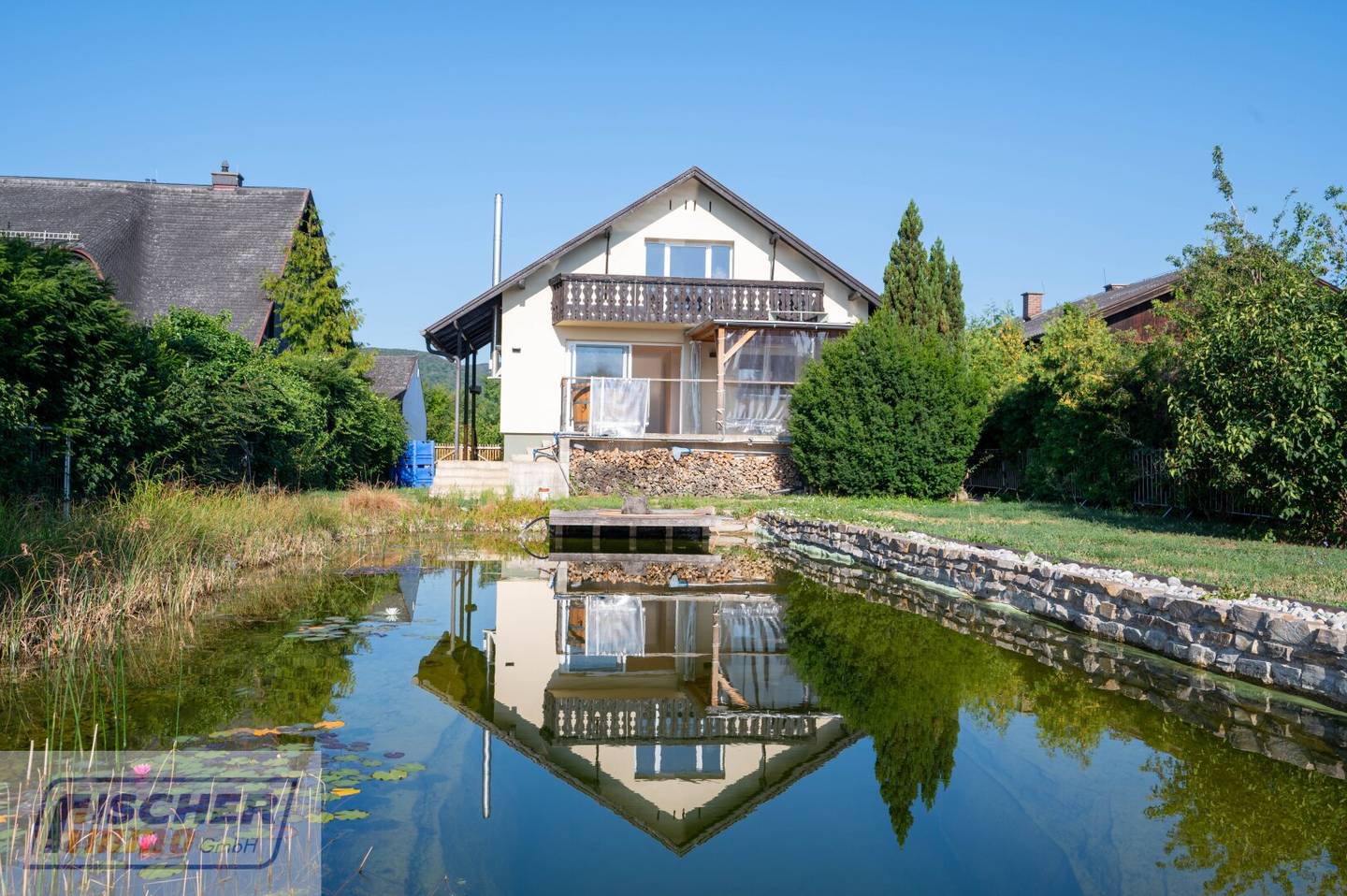 Einfamilienhaus mit Schwimmteich zu vermieten!